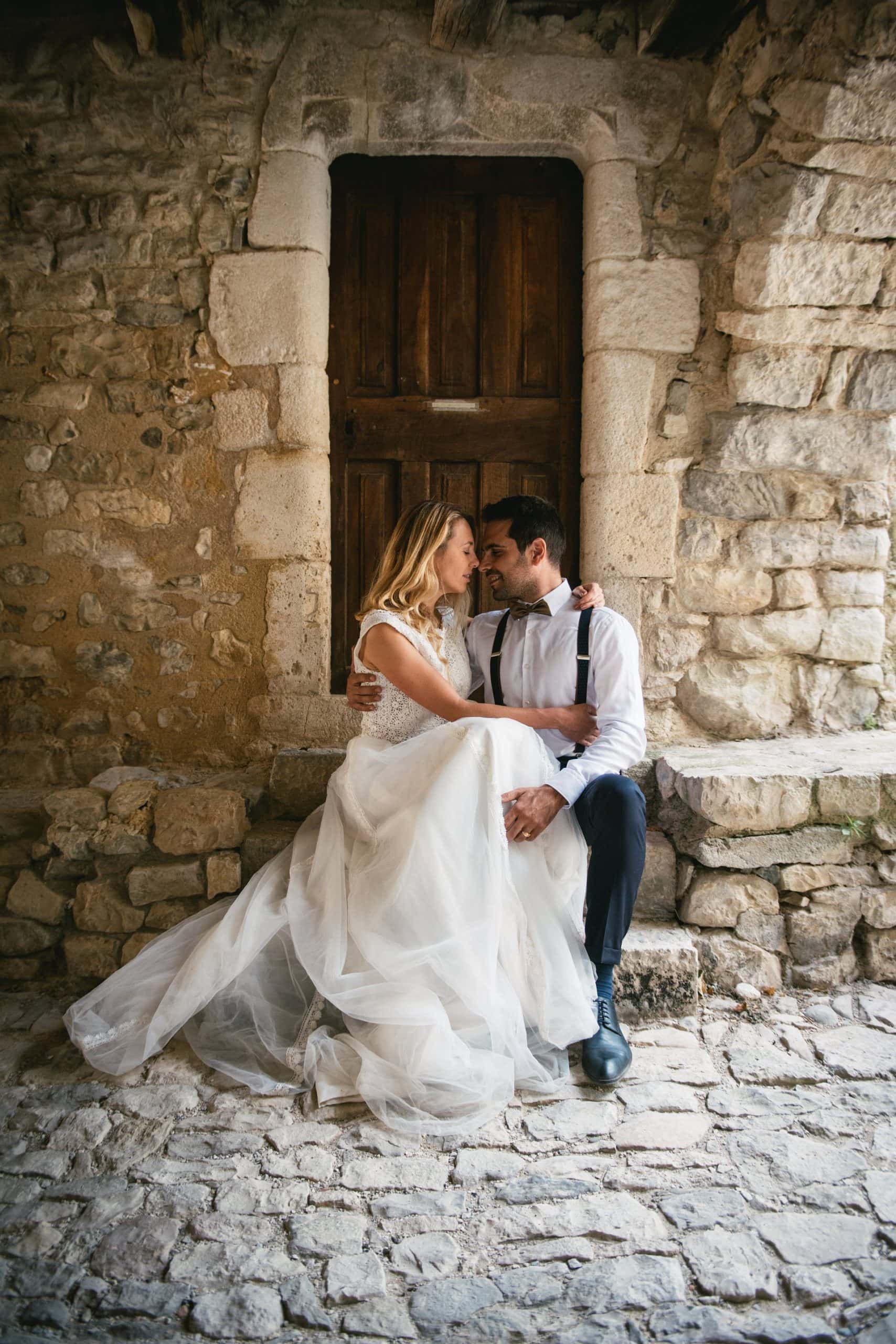 Why plan an elopement in France
