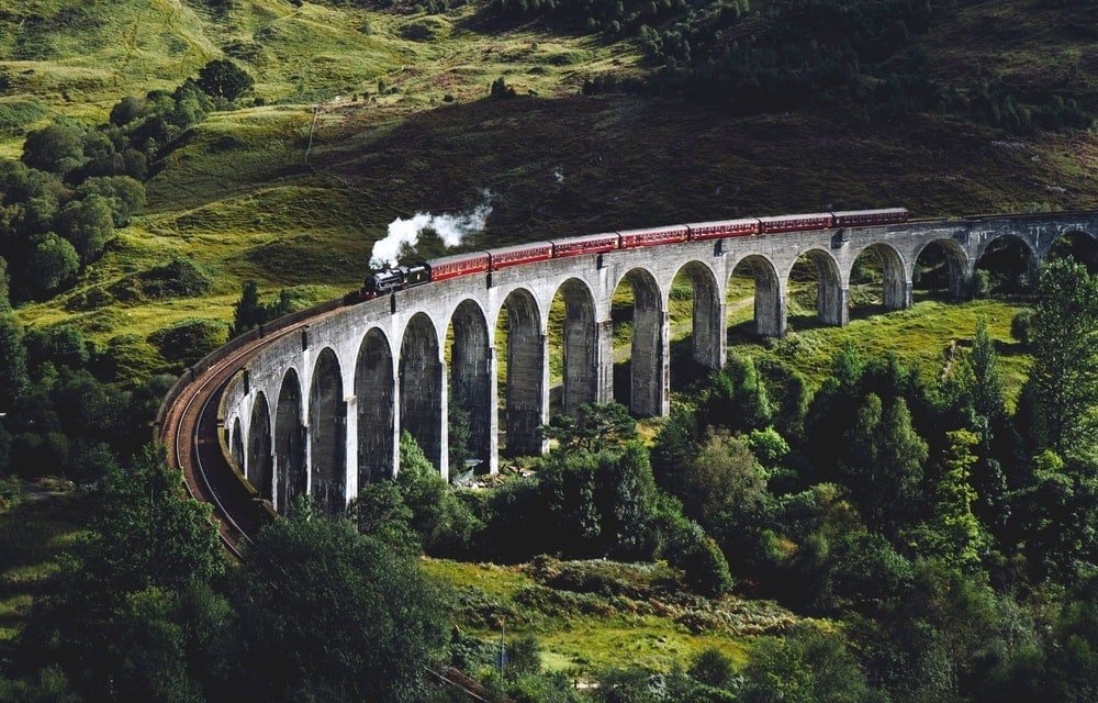 Glenfinnan viaduct in scotland