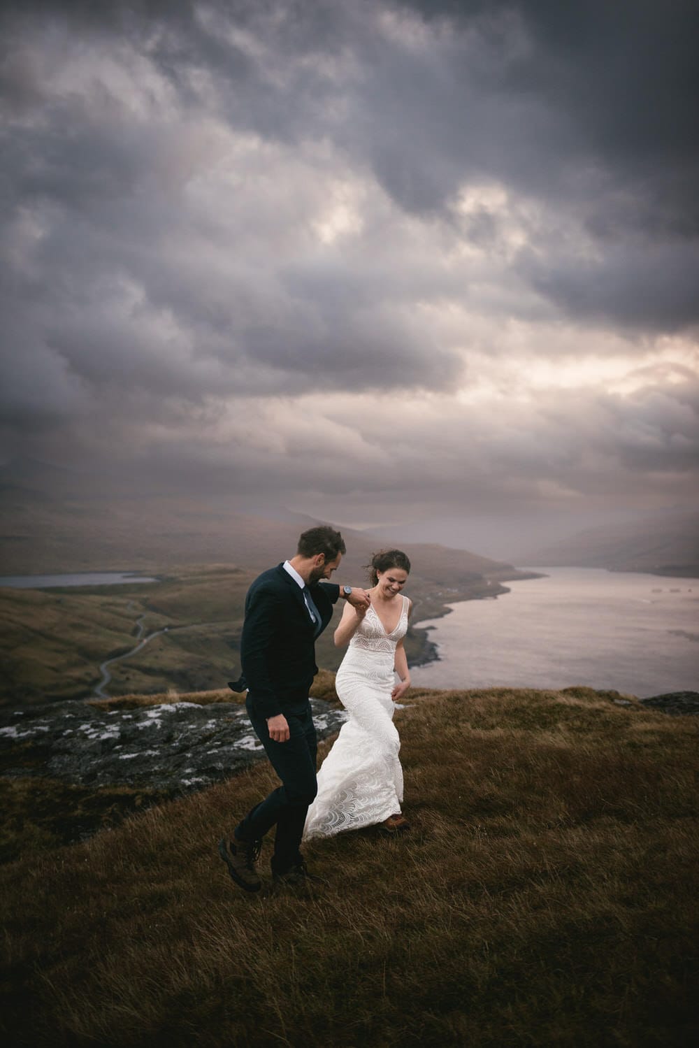 Faroe islands elopement example - ceremony in the mountains