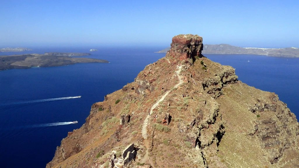 Where to elope in Santorini - Skaros Rock