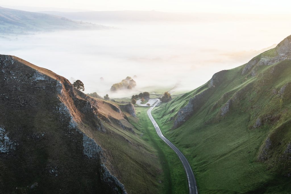 Where to elope in England - Winnats Pass
