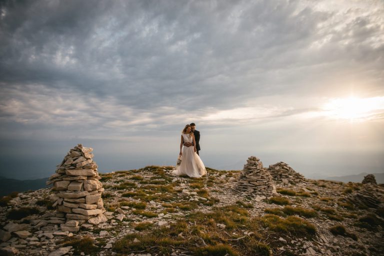 A mountaintop photoshoot in beautiful Provence