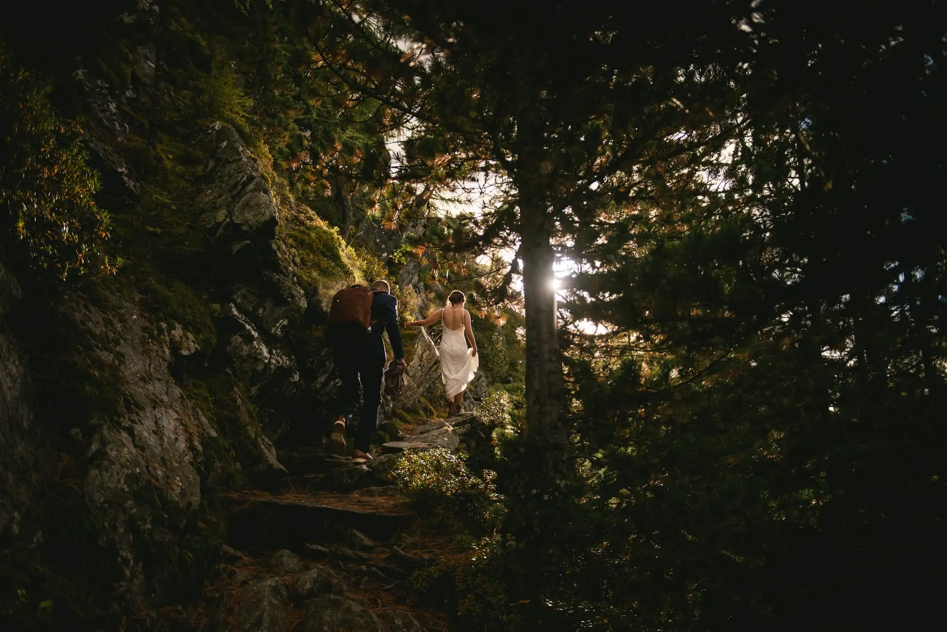 How to survive your wedding as an introvert - skip the grand entrance