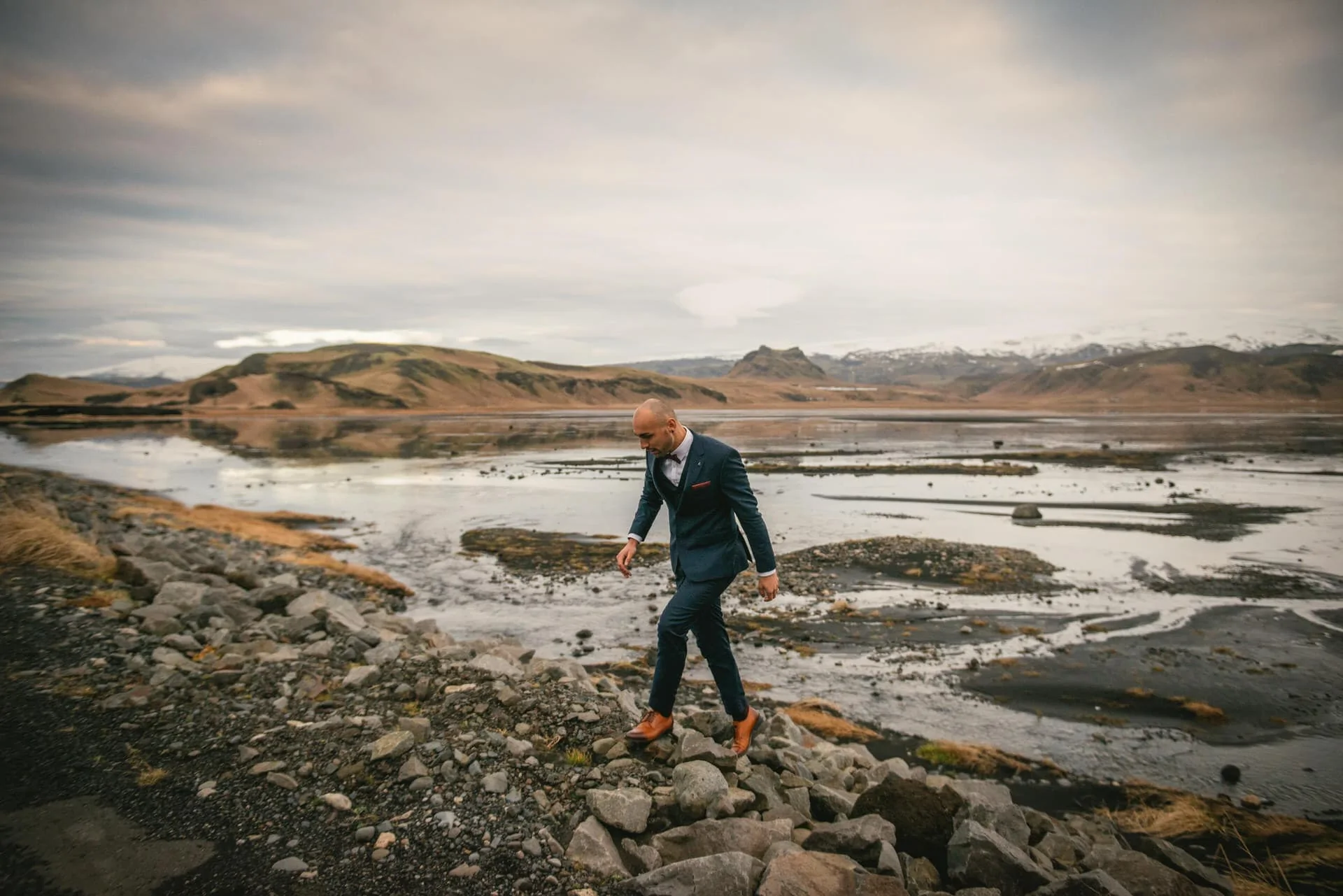 Elopement elopement on a cliff on the south coast