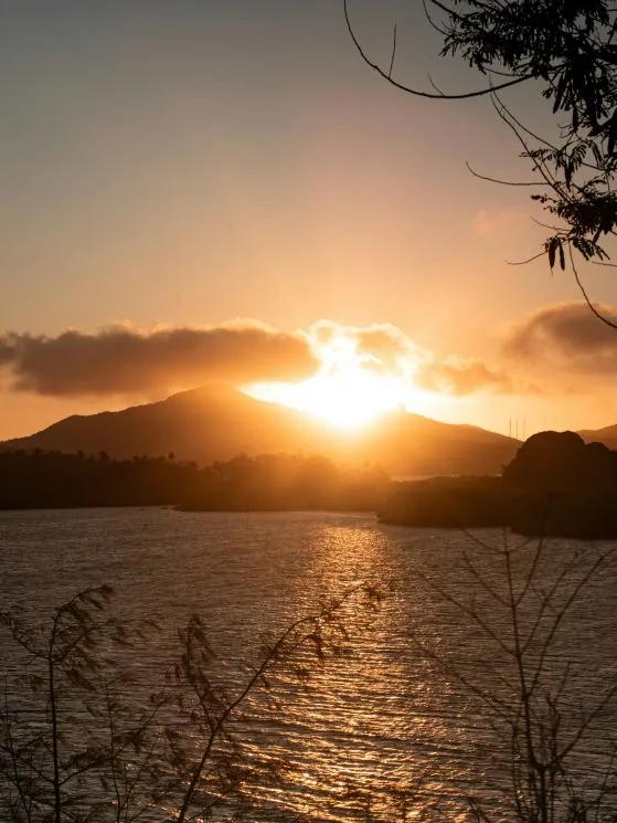 What to do during your Fiji elopement - Sunset catamaran cruise