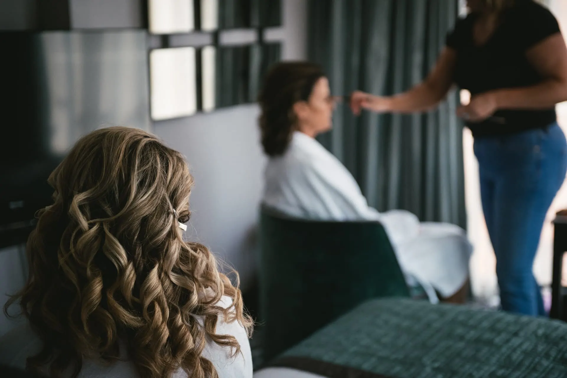 Getting ready for an elopement in Belfast - the Fitzwilliam
