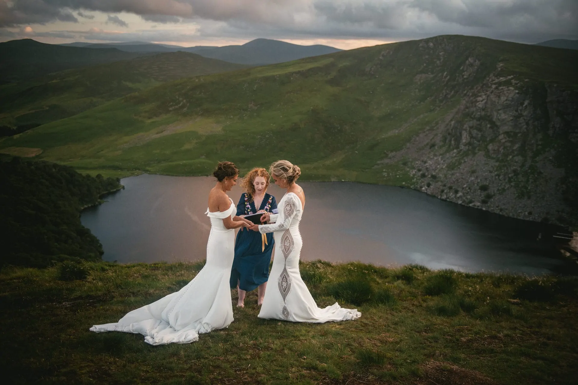 Same-sex adventure elopement in the wicklow Mountains NP in Ireland