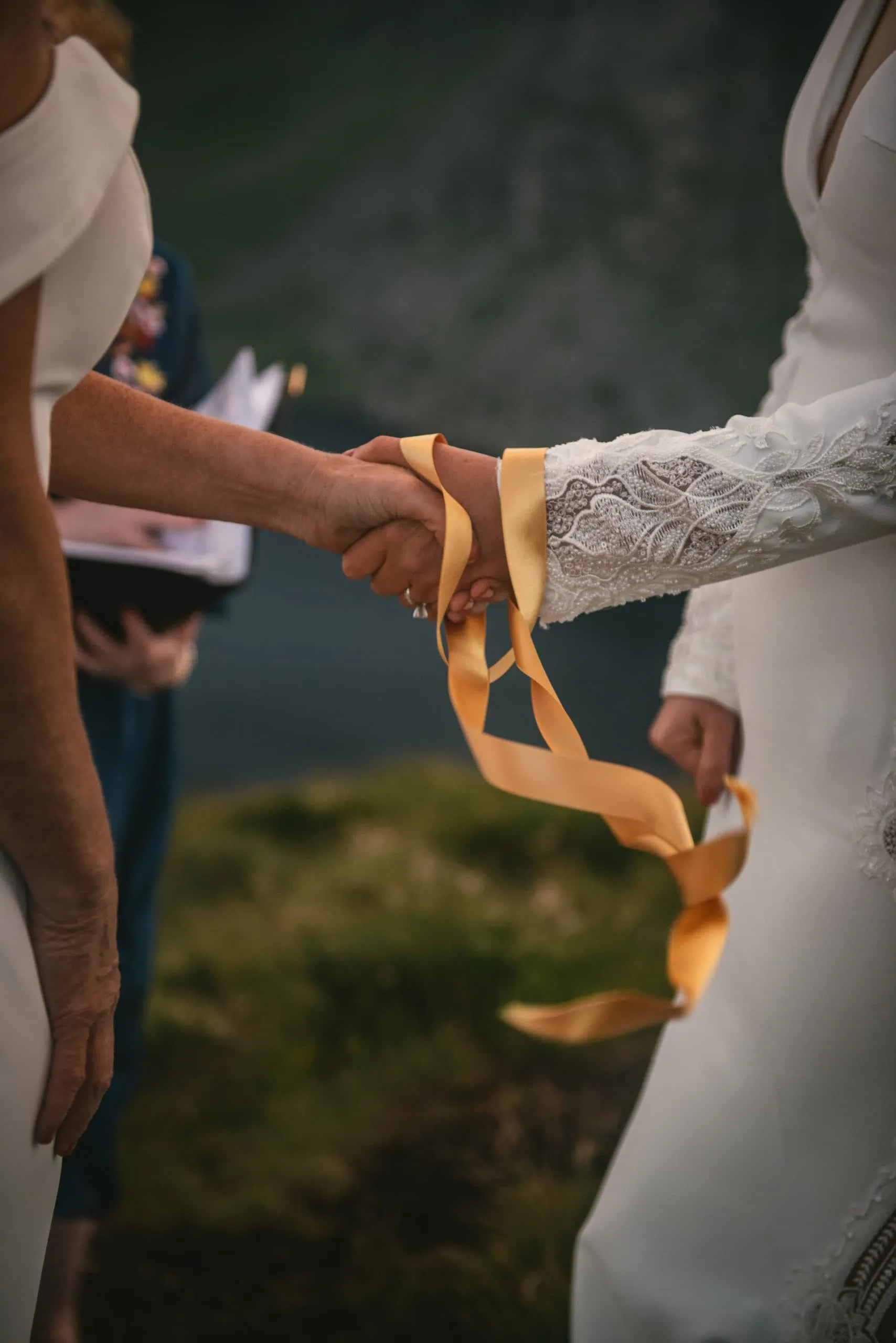 Same-sex adventure elopement in the wicklow Mountains NP in Ireland