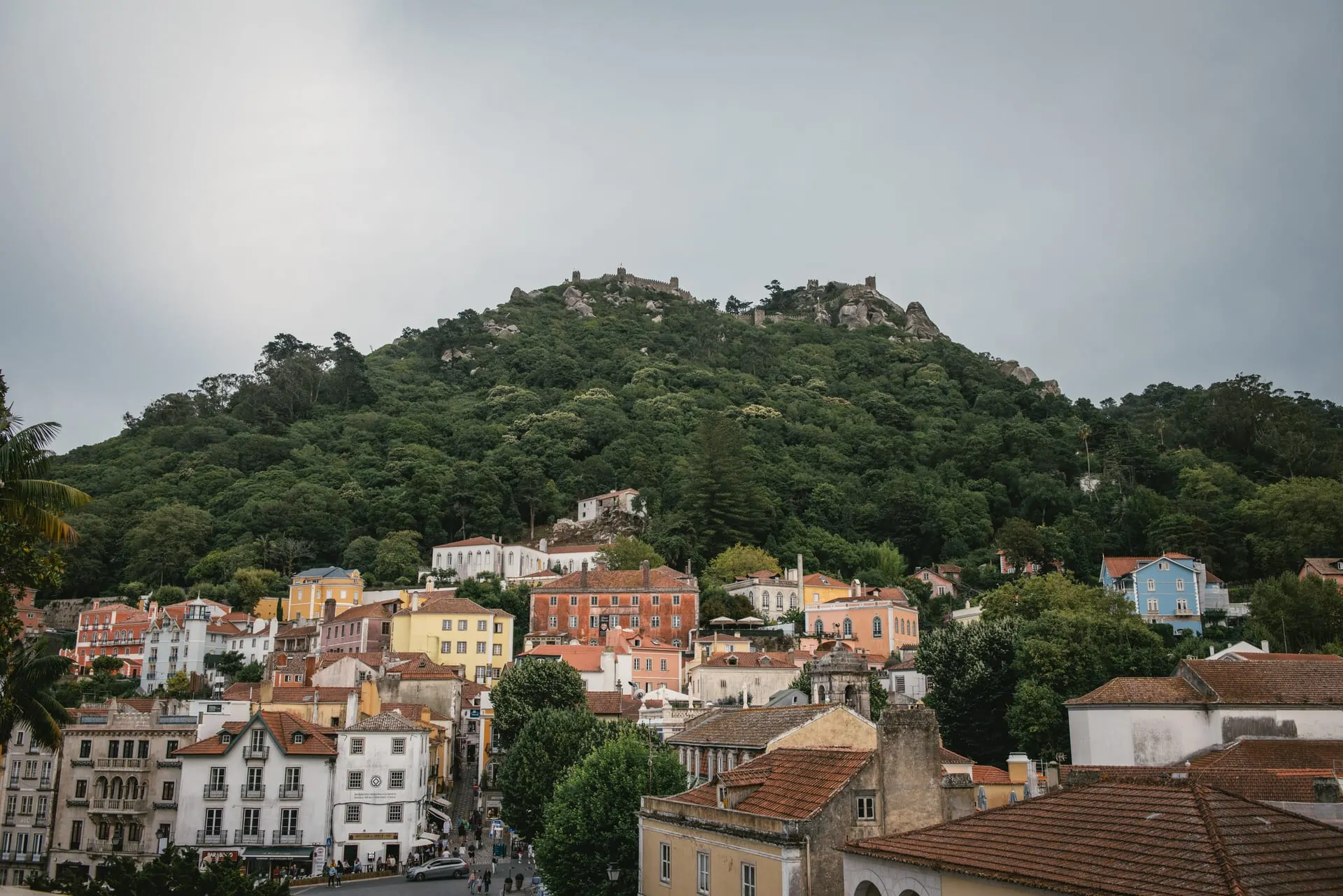 Elopement in Portugal near Lisbon