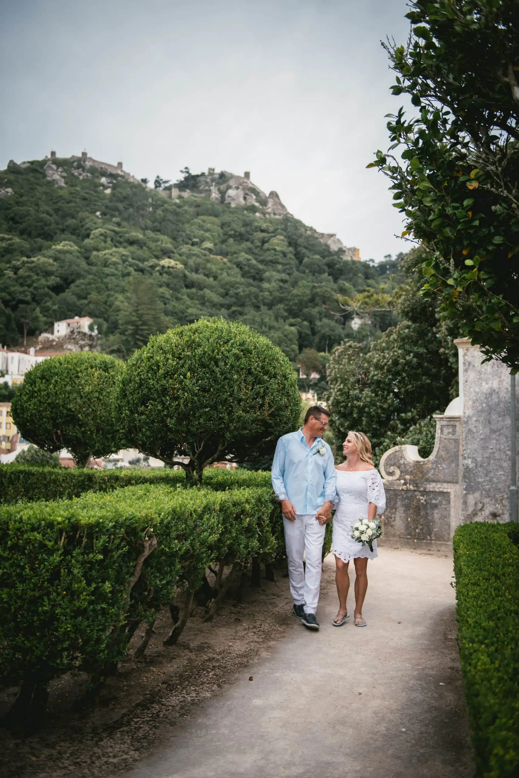 Elopement in Portugal near Lisbon