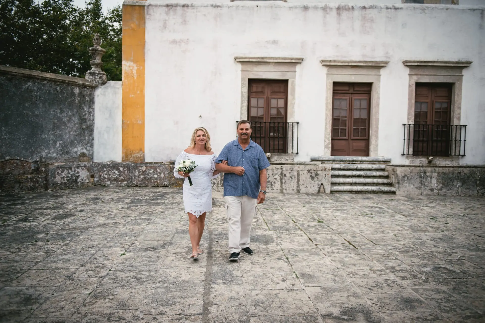 Elopement in Portugal near Lisbon
