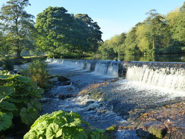 The waterfall of Cramond falls near Edinburgh, a beautiful place to elope in Edinburgh