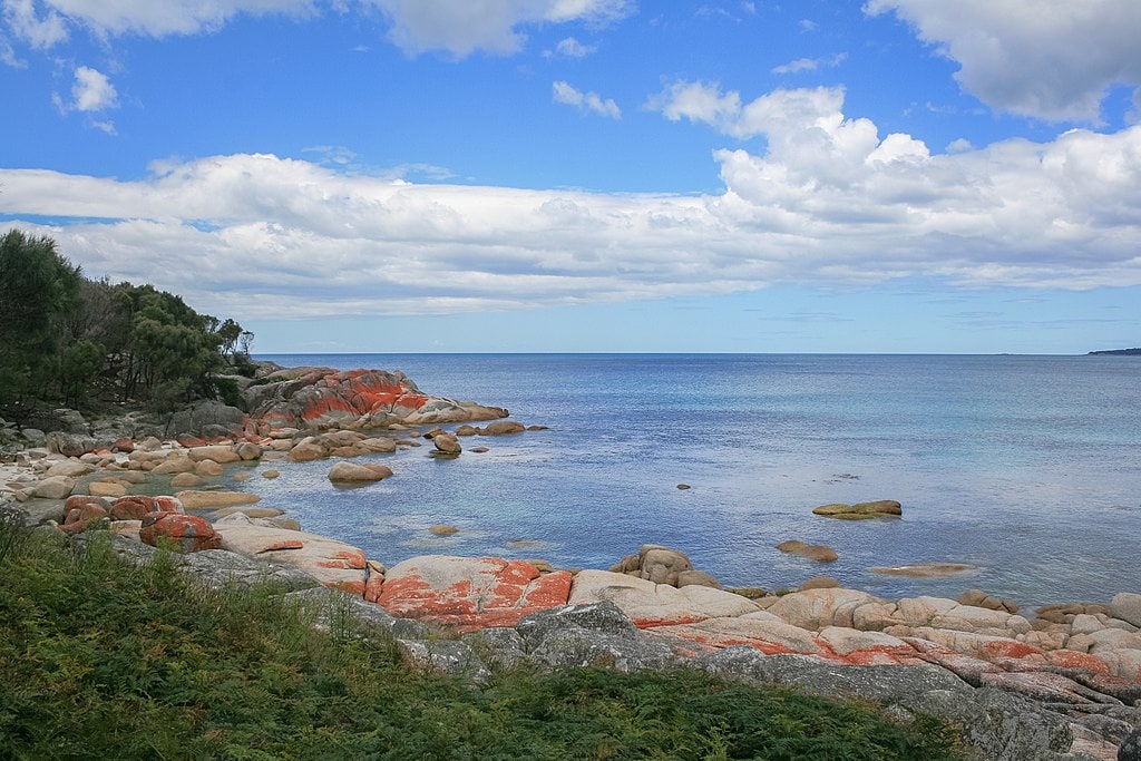 Bay of fires, one of the best places to elope in Tasmania