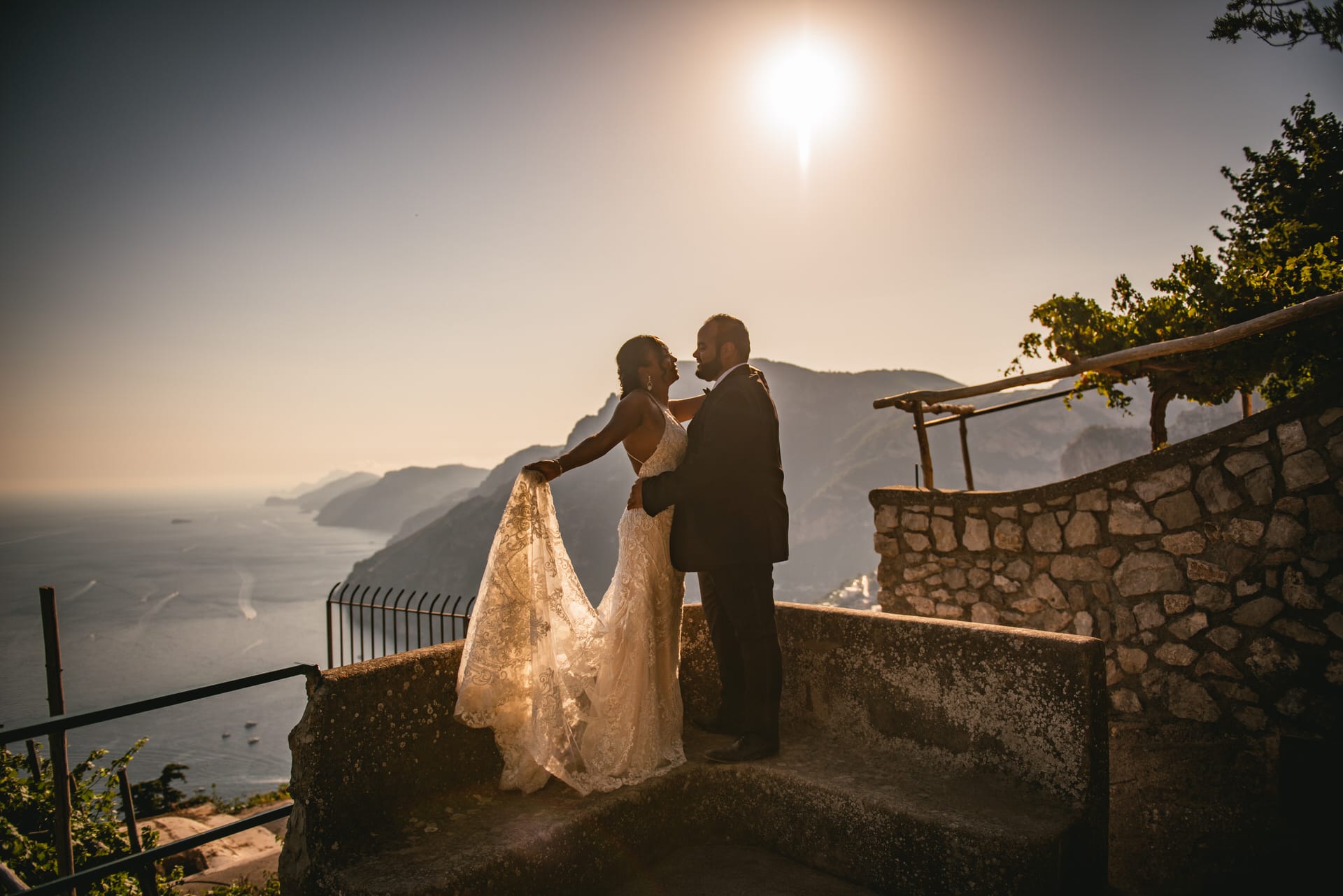 Couple photoshoot on the Path of Gods - Sentieri degli dei during their elopement on the amalfi Coast