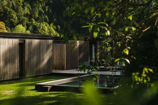 Elopement in the Azores - hotel recommendation - Landescape Furnas