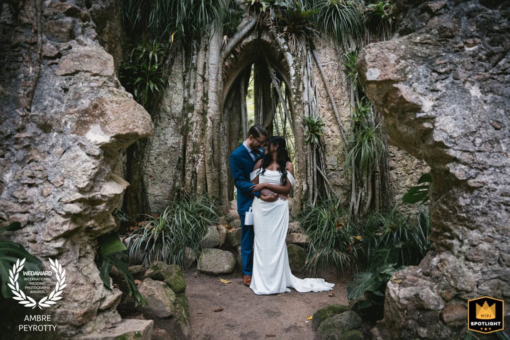 Athens Riviera elopement in Greece by Zephyr and Luna