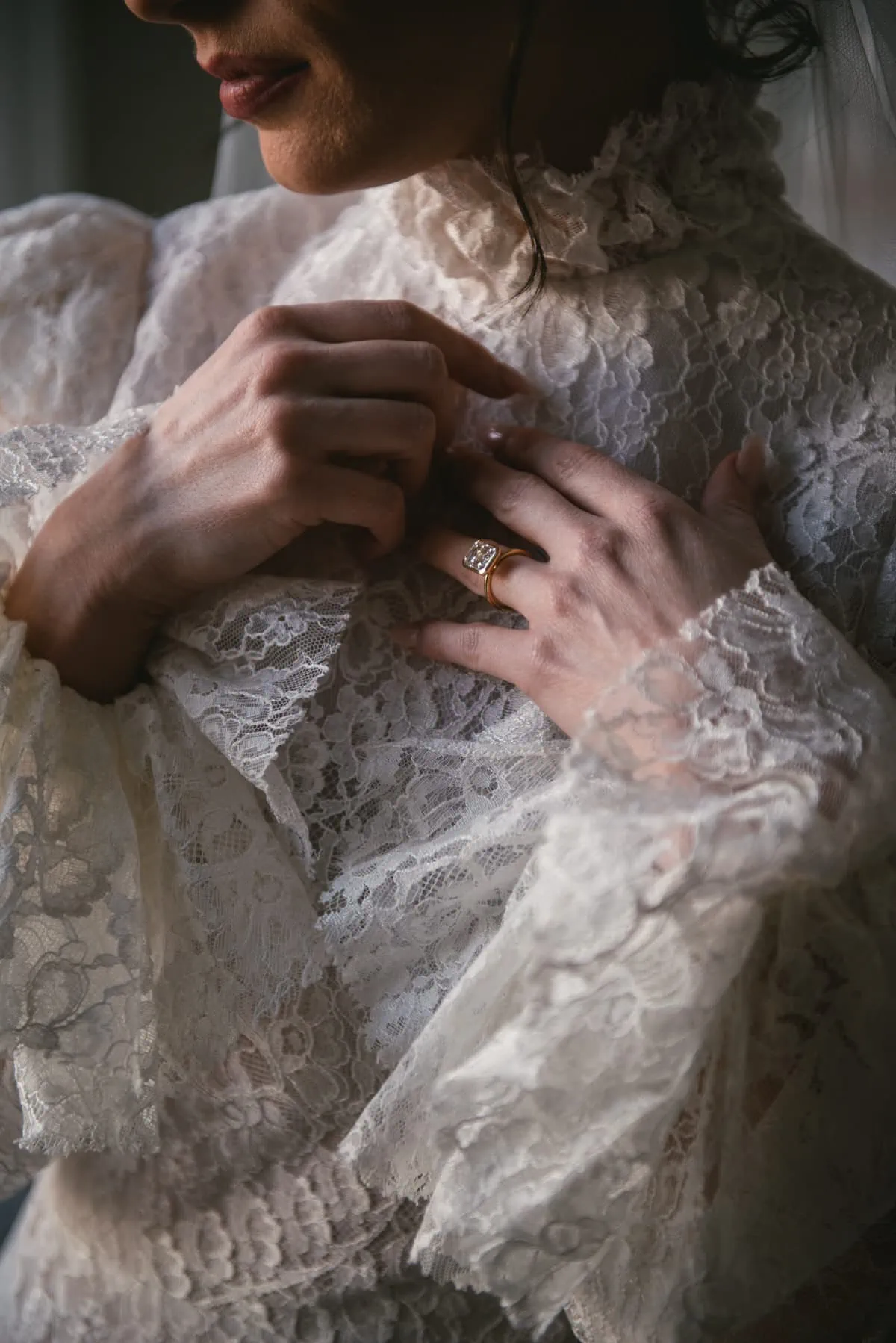 Details of the bride's hands on her elopement day near Zurich