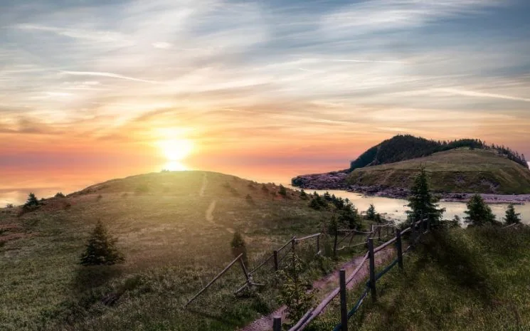 What to do in your Newfoundland elopement - East Coast Trail