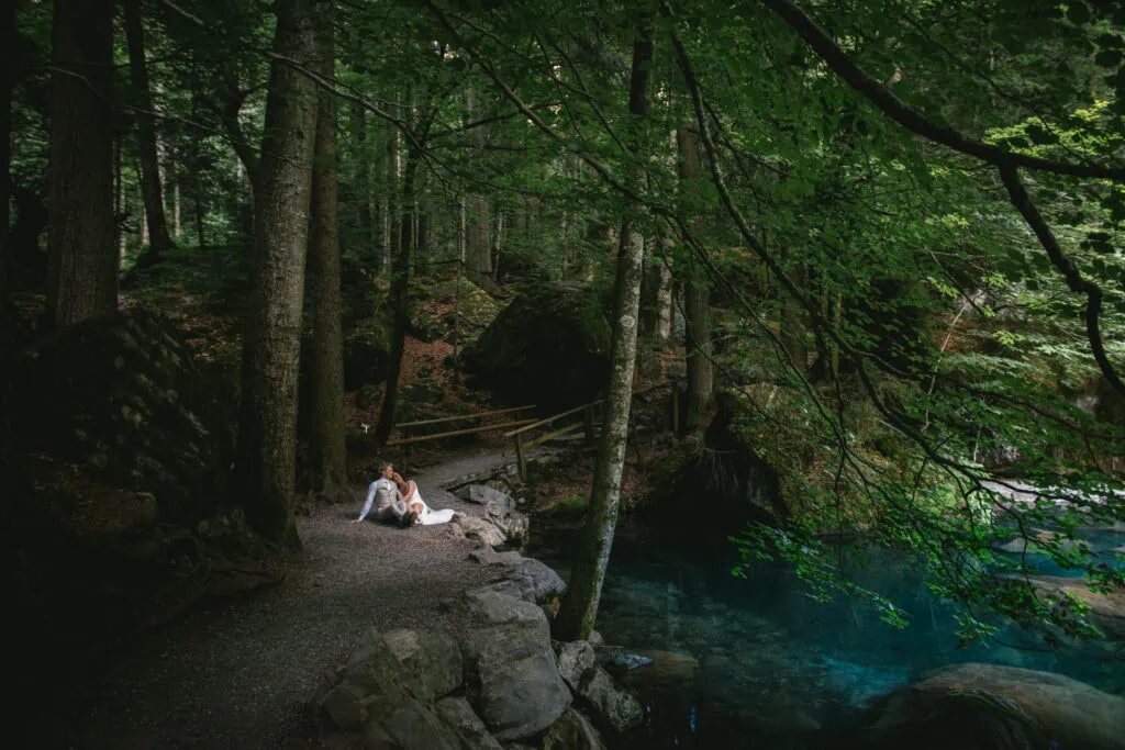 Love's journey painted with peaks - a breathtaking hiking elopement.