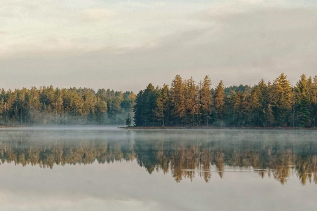 Where to elope in Michigan - hidden lake
