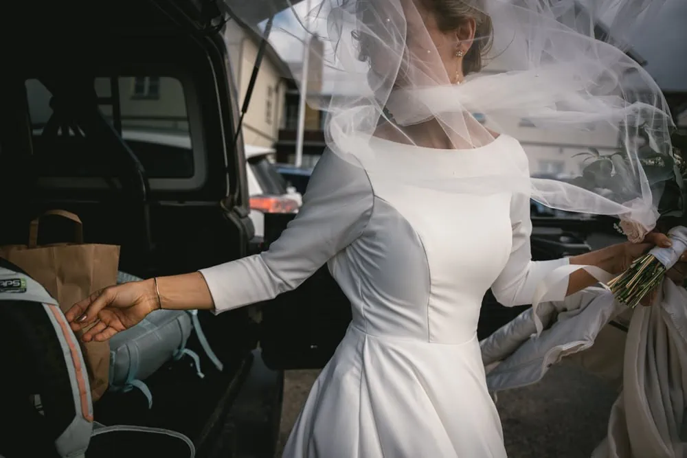 What to pack for your elopement - the ultimate guide