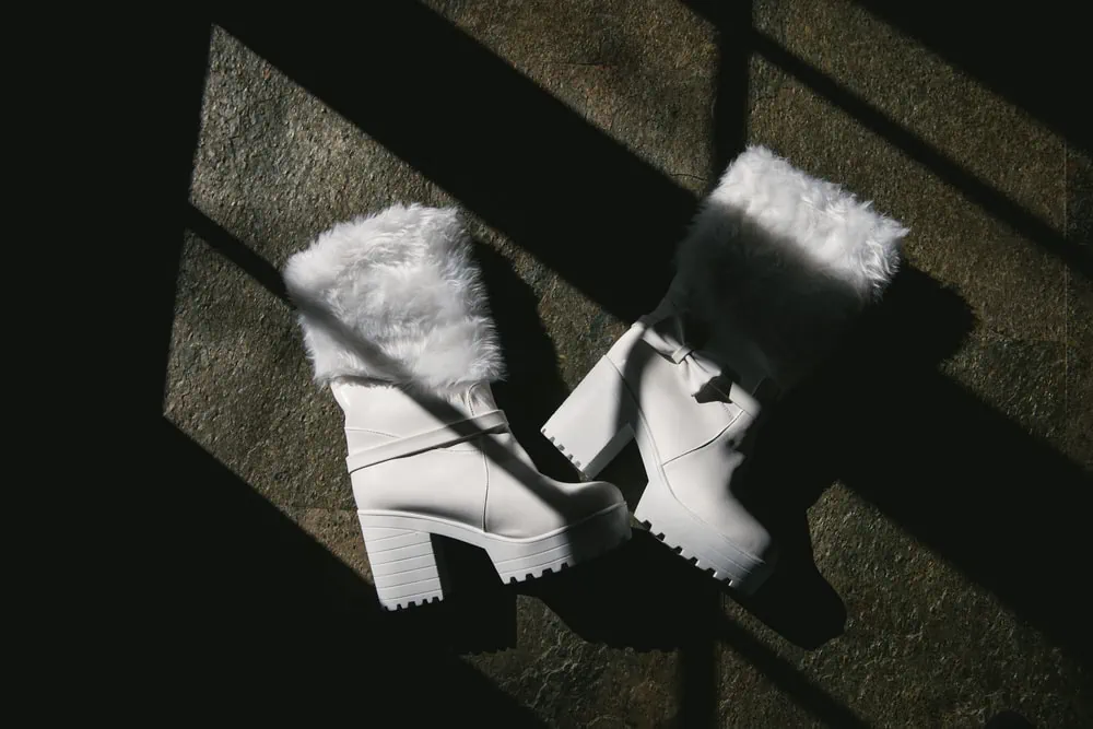 What to pack for your elopement - shoes