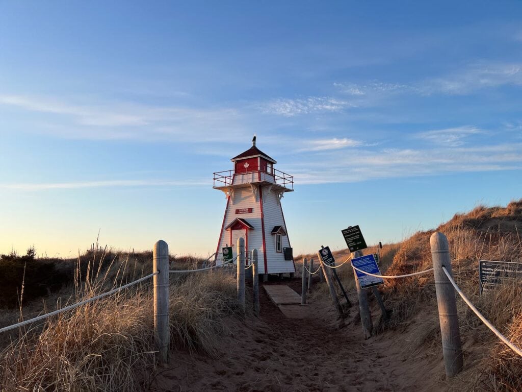 How to elope on Prince Edward island - the ultimate guide