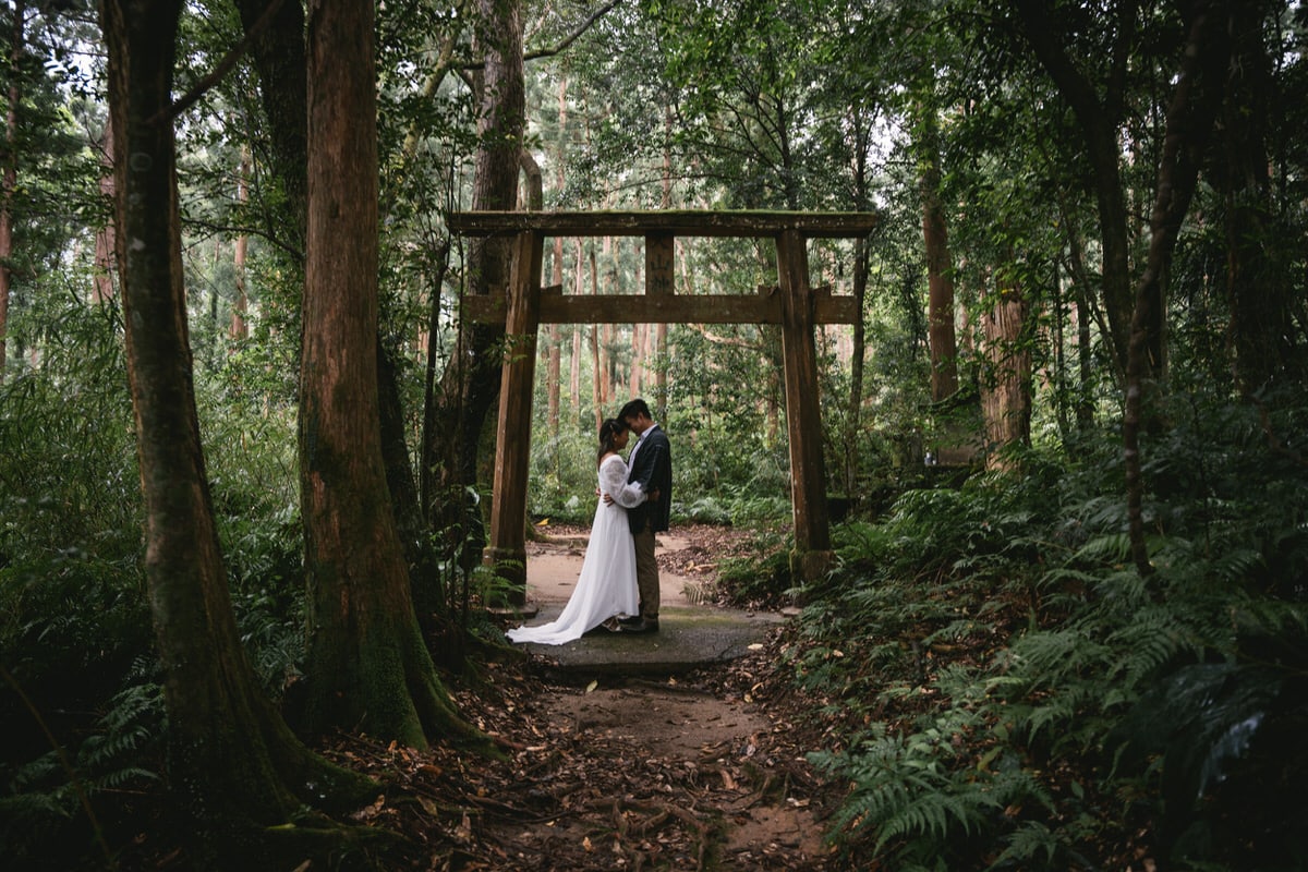 Japan elopement packages - all-inclusive to DIY options for every couple