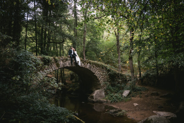 A church ruin elopement in central France
