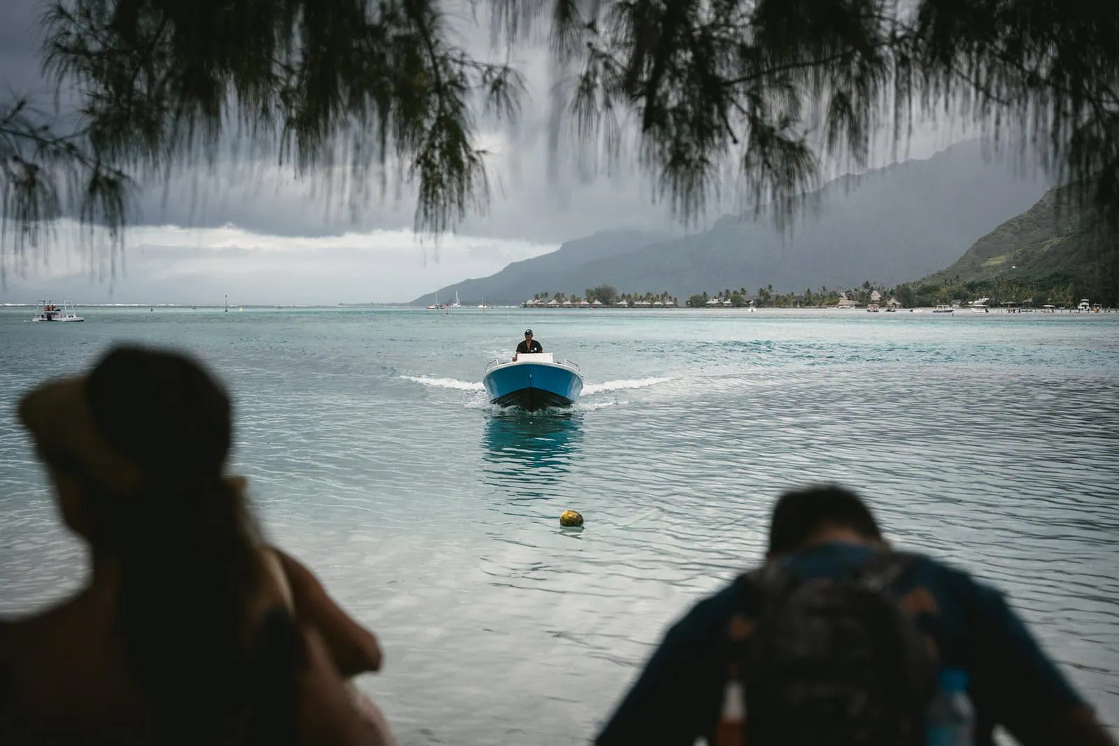 A boat arrival in French Polynesia