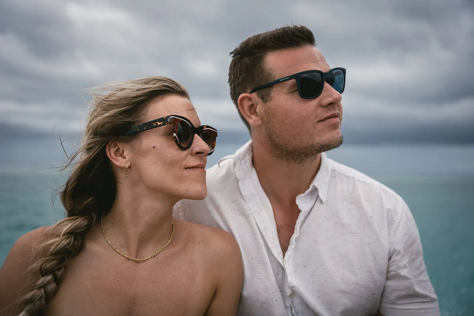 Bride and groom in their elopement in French Polynesia