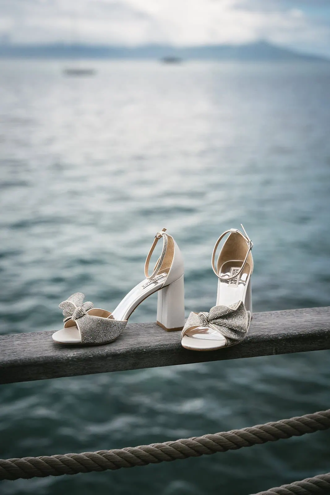 French Polynesia elopement: close-up of the bride's shoes