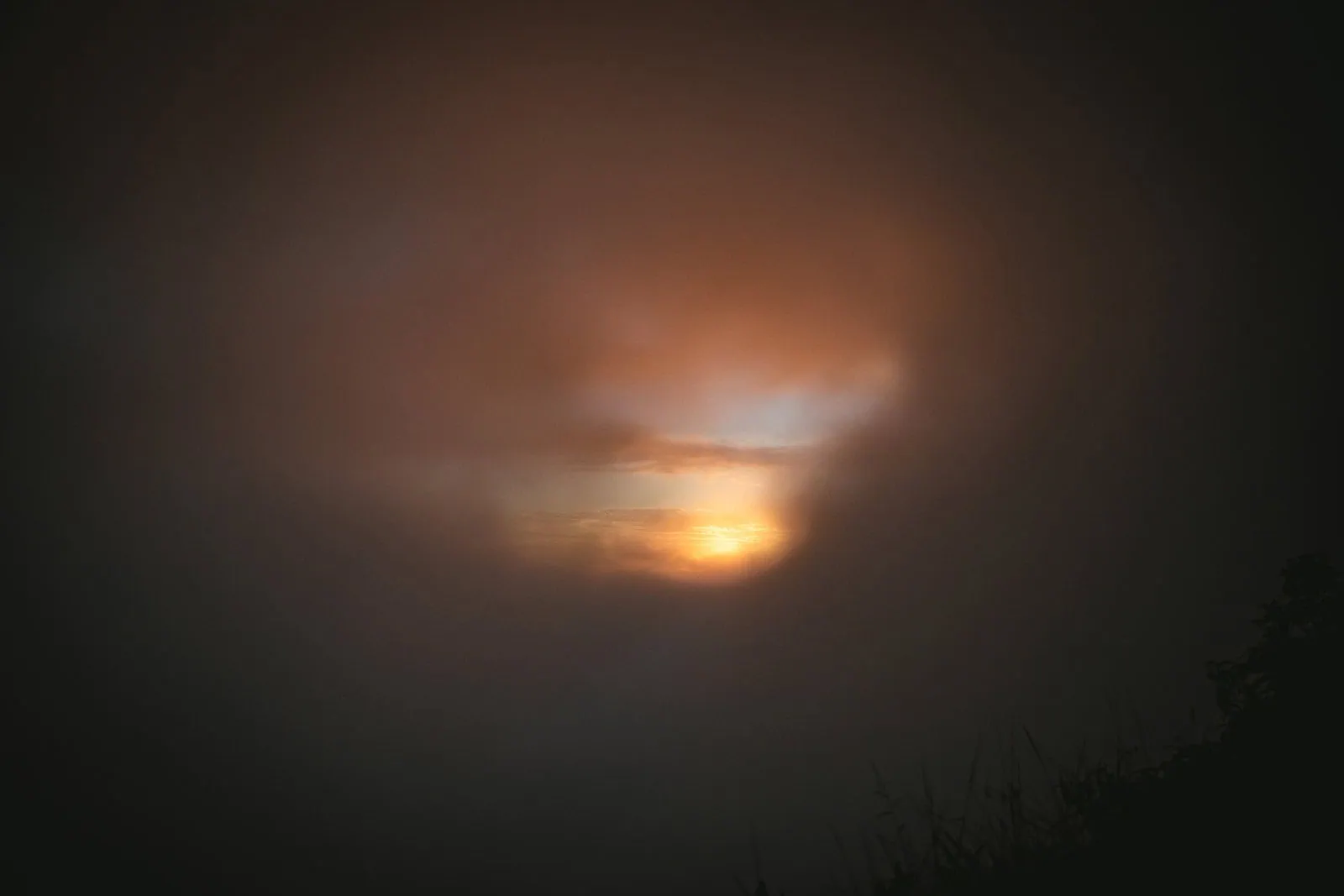 The sunset in a French Polynesia elopement