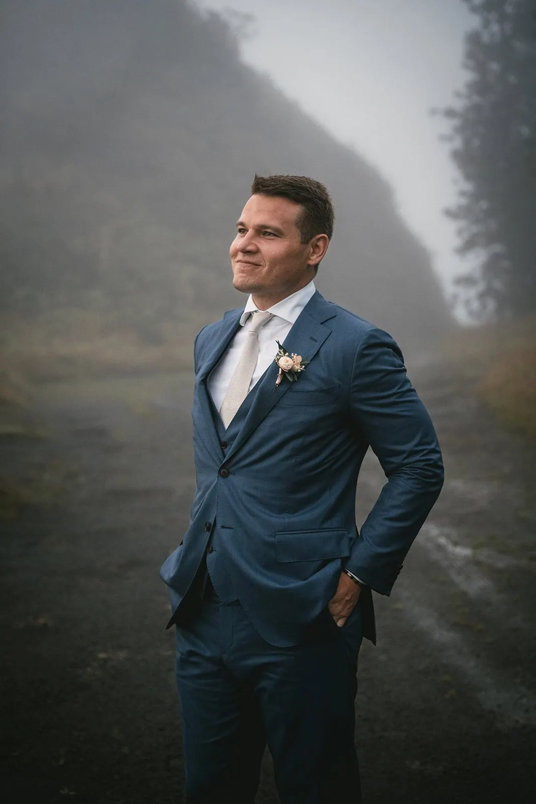 Portait of the groom in French Polynesia