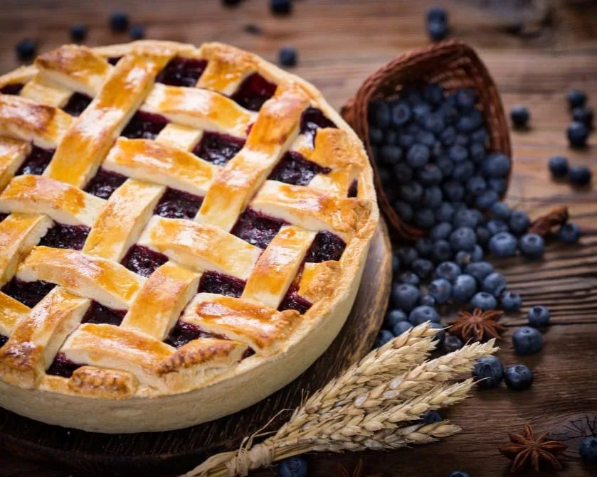 Saskatchewan dishes to try on your elopement day - Saskatoon berry pie