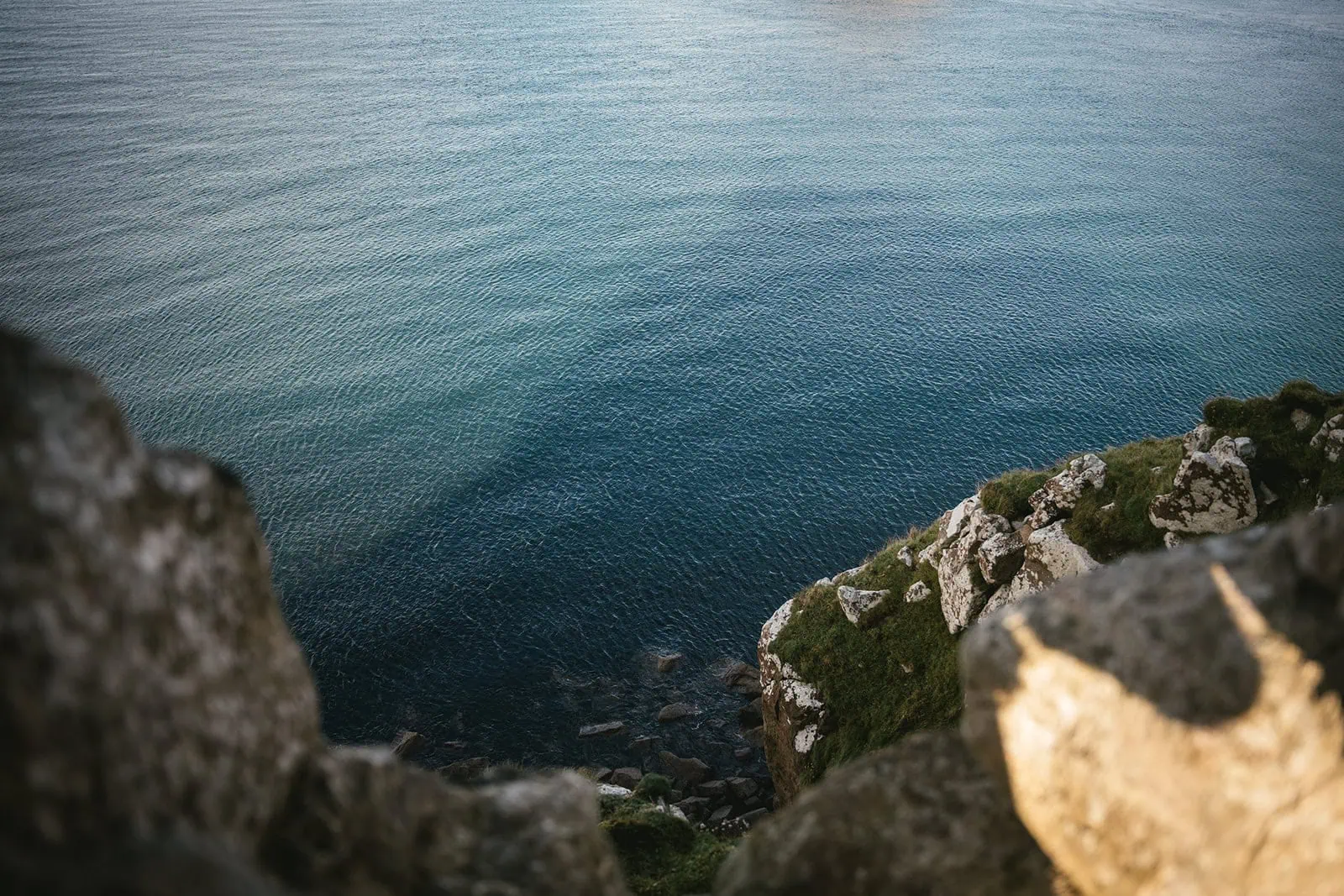 Dramatic view of the ocean during a Skye elopement