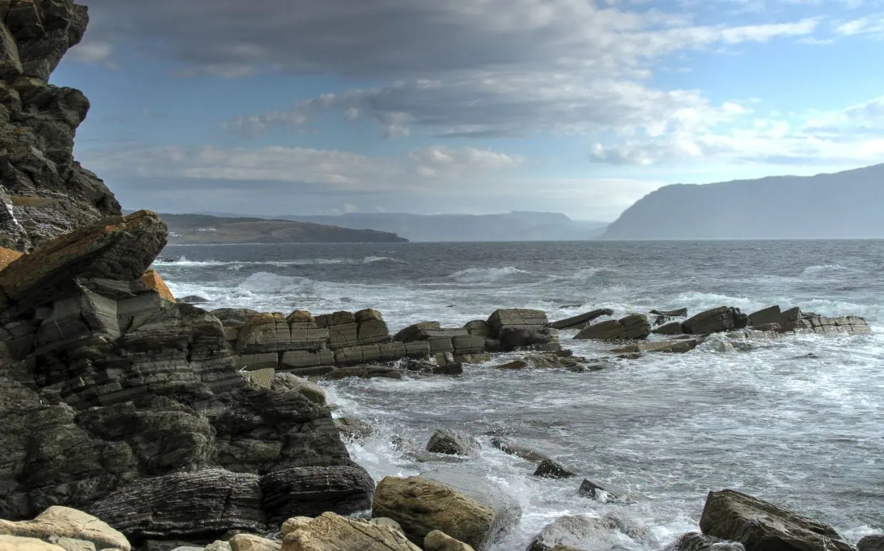How to plan an elopement in Gros Morne National Park, Newfoundland, in Canada