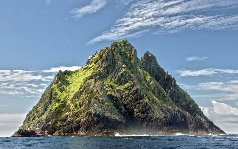 Star Wars elopement locations - Skellig Michael, Ireland