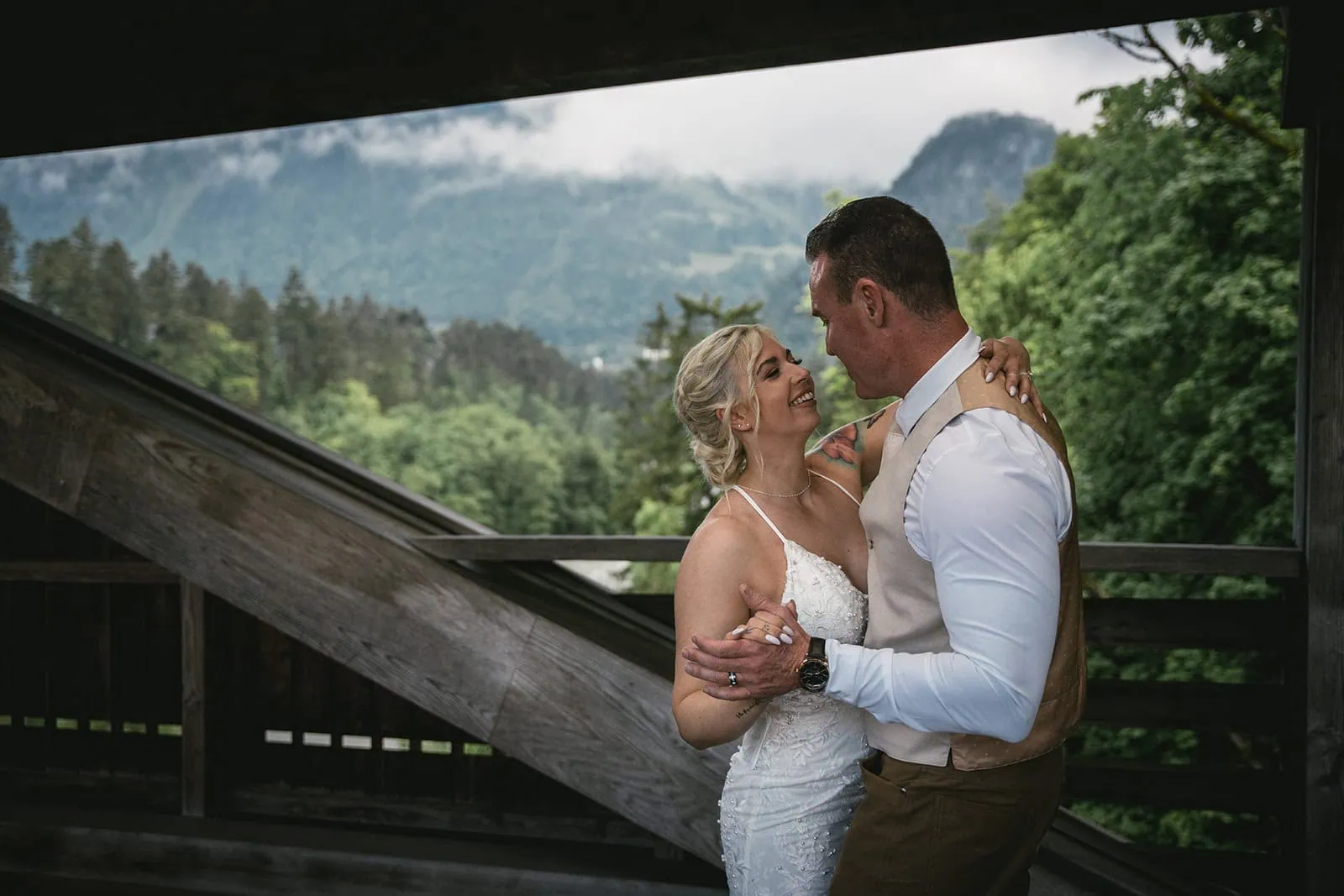 Switzerland elopement: love surrounded by alpine beauty