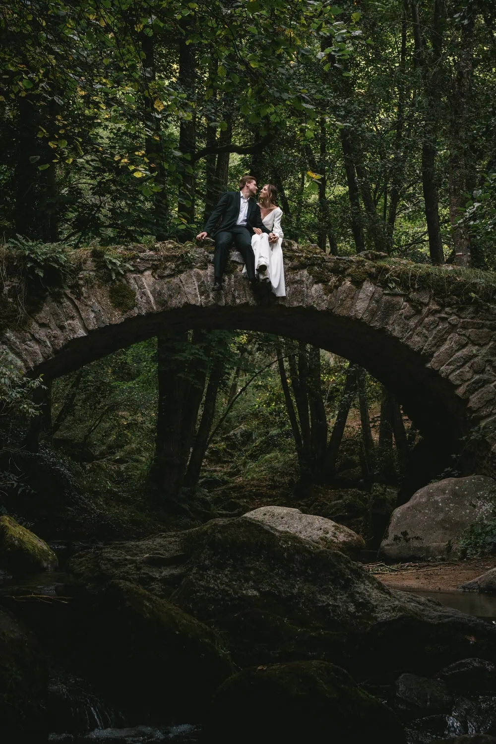 Epic celebration moment showcasing our 7-day Rune elopement package in France's medieval landscapes