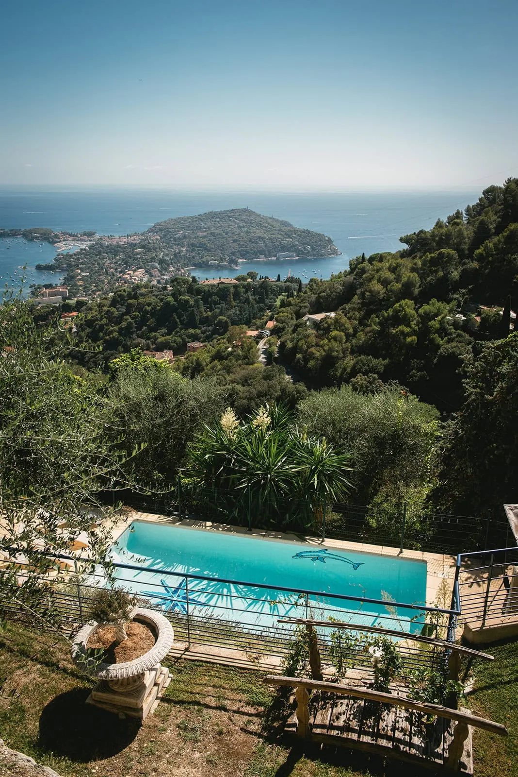 The iconic Riviera coastline featured in this South of France elopement photography