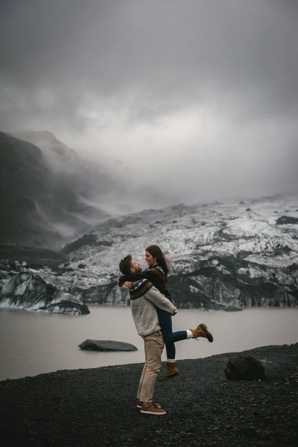 Magical celebration highlighting my 3-day Dragon elopement package in Patagonia's rugged landscapes