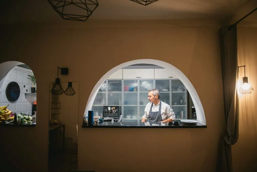 Idea for a post-elopement party : a private chef dinner