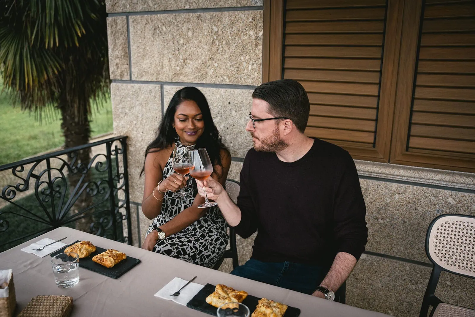 The newlyweds celebrating their Lisbon elopement with wine tasting