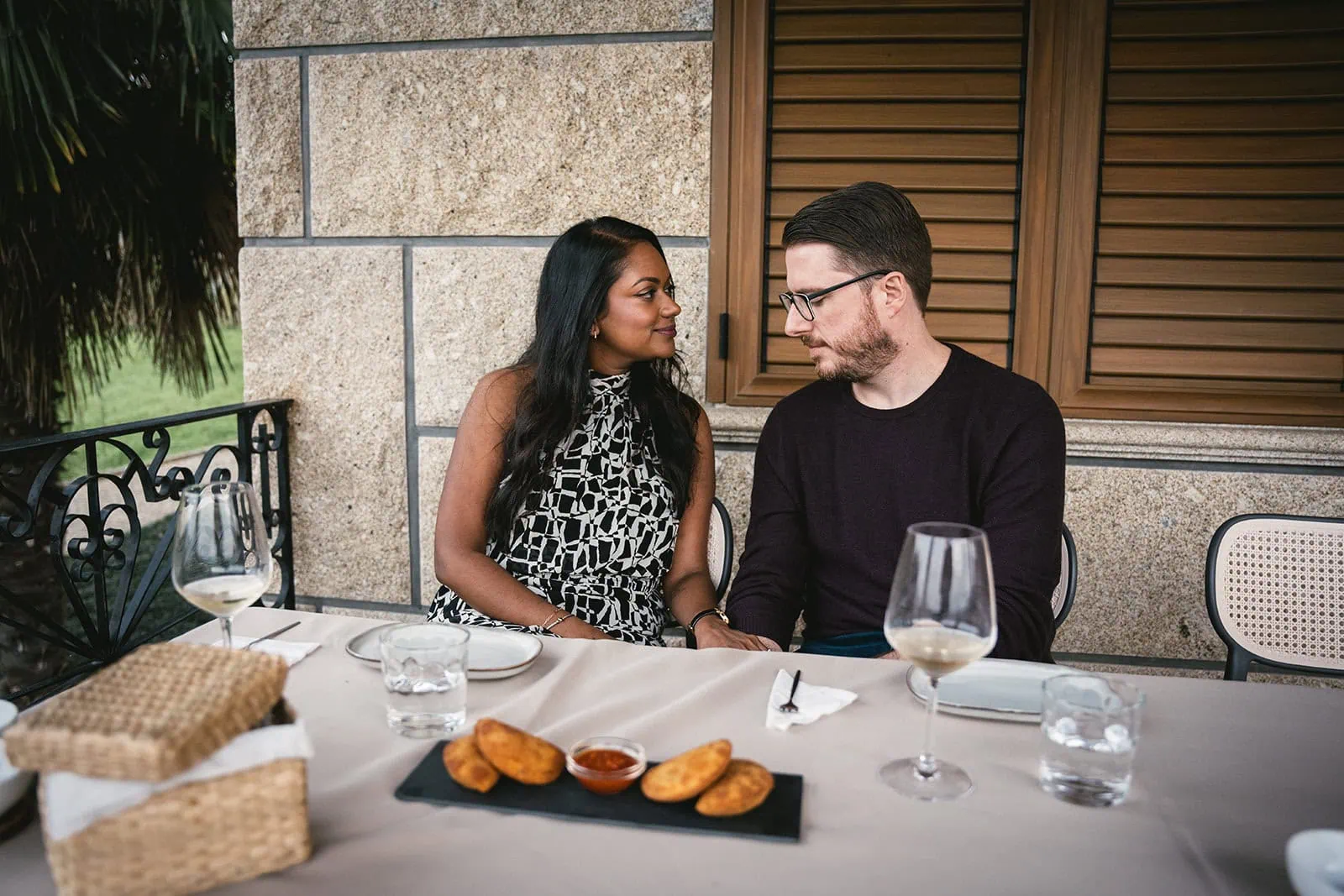 A Lisbon elopement with a wine tasting and local cakes