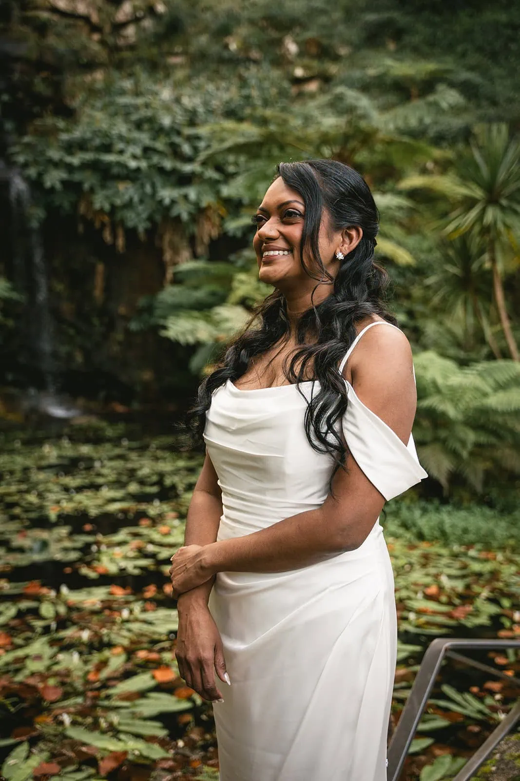 A stunning portrait of the bride during her Lisbon elopement