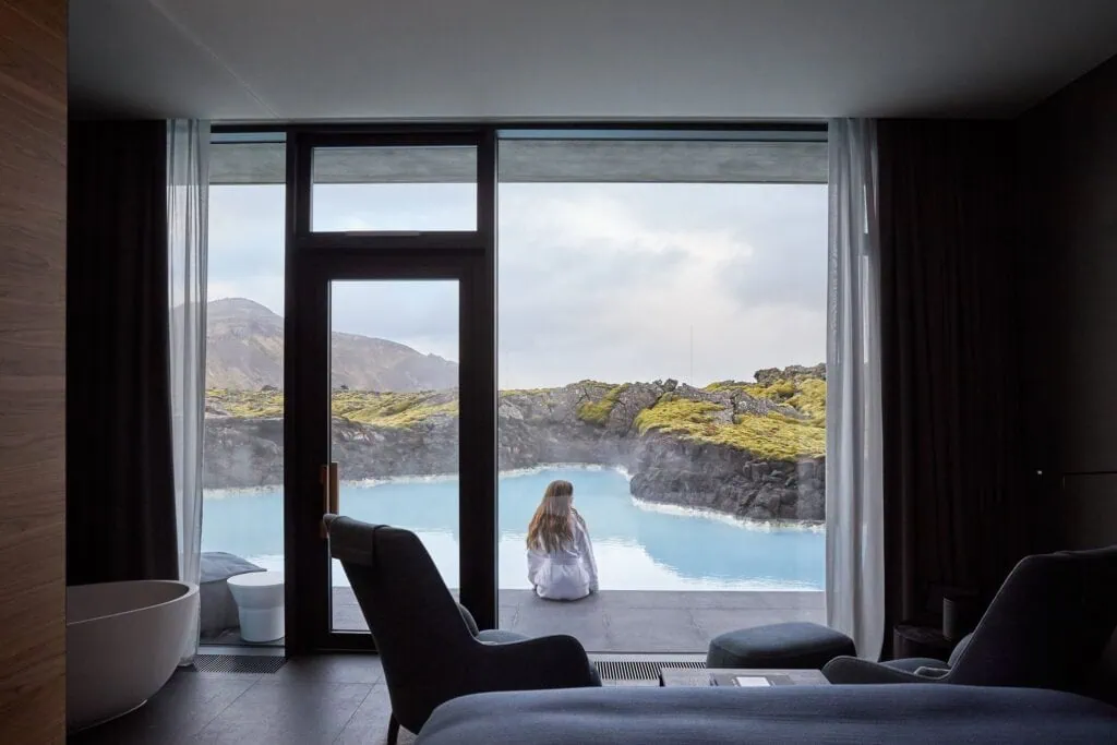 How to plan a blue lagoon elopement at the silica hotel