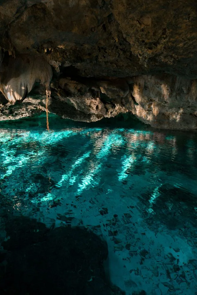 Underwater elopement locations – Cenotes in Mexico