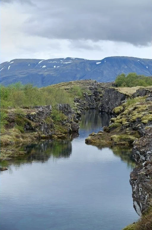 Underwater elopement locations – Silfra Fissure in Iceland