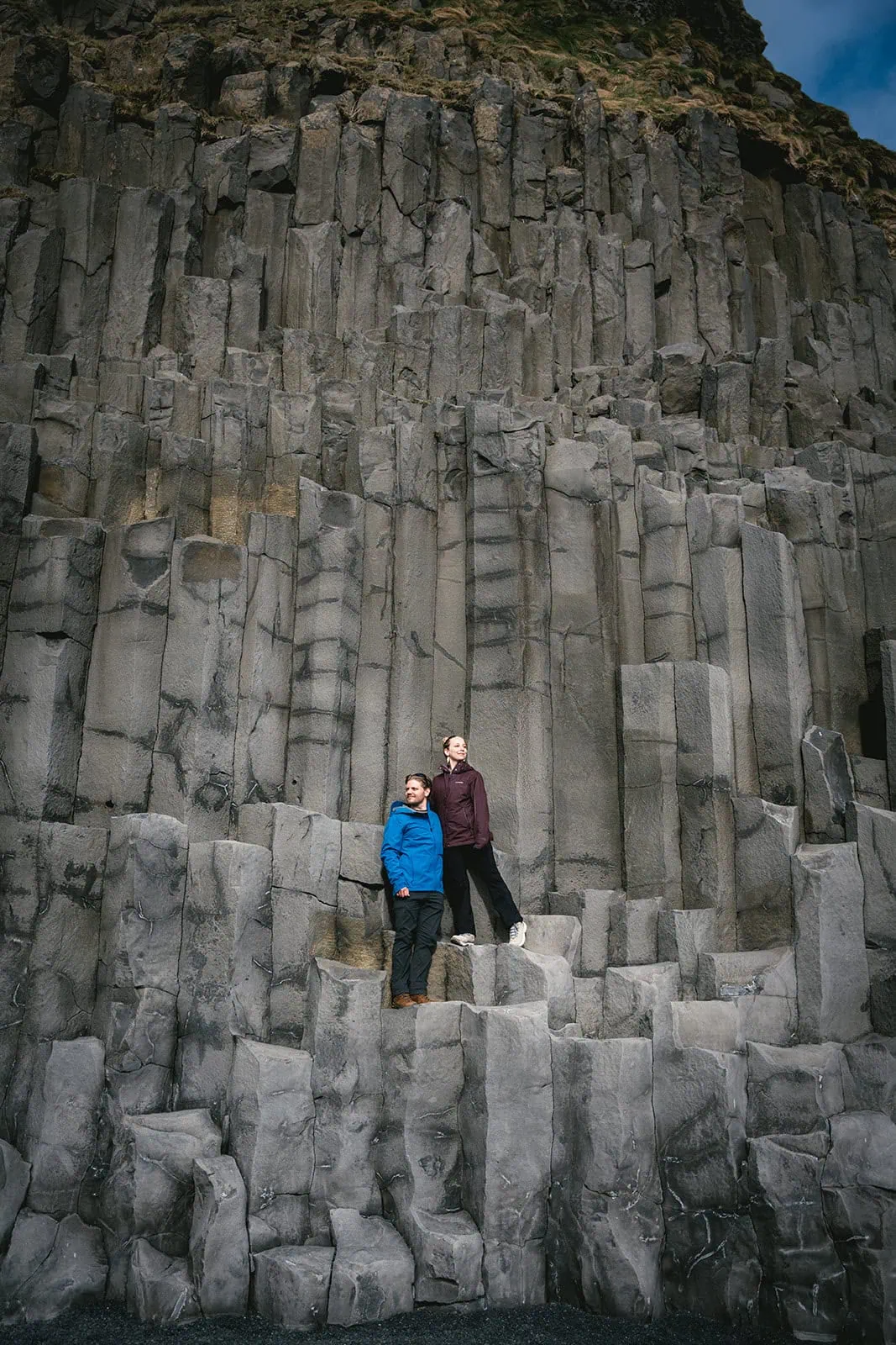 A love as deep as the sea — this Reynisfjara elopement was elemental.